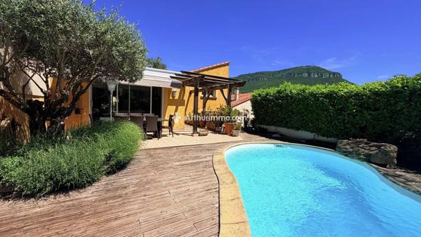 Vente                                                      Maison
                        
                     5 pièces                      116 m2                     à Millau