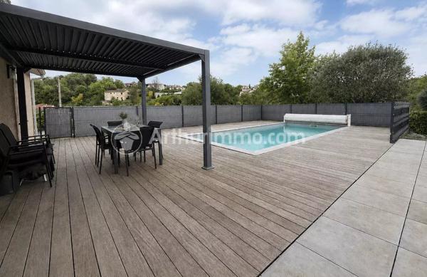 Vente                                                      Maison
                        
                     5 pièces                      140 m2                     à Montastruc-la-Conseillère