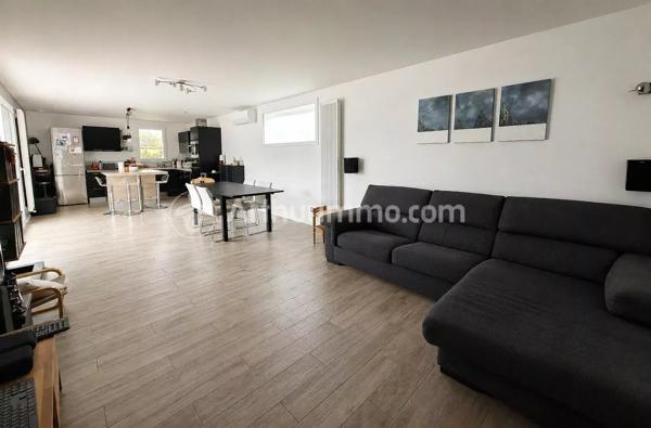 Vente                                                      Maison
                        
                     5 pièces                      140 m2                     à Montastruc-la-Conseillère