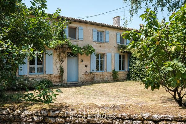 Propriété avec piscine à fort potentiel en pleine nature