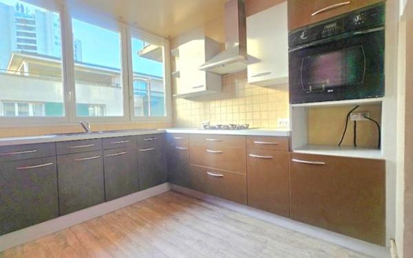 Appartement à vendre    3 pièces • 57 m2 Reims