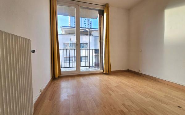 Appartement à vendre    3 pièces • 57 m2 Reims