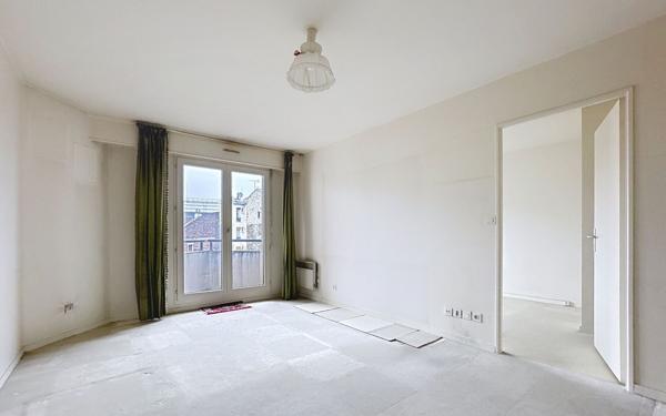 Appartement à vendre    2 pièces • 44,30 m2 Paris 5