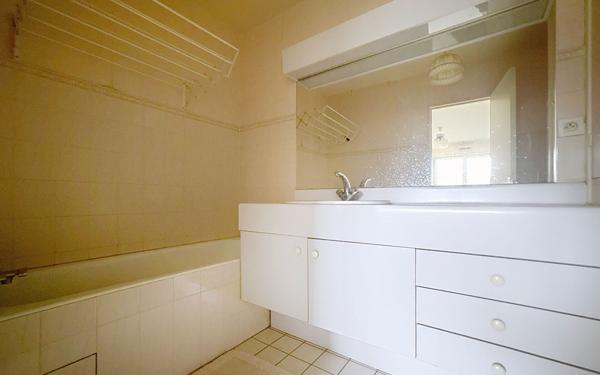 Appartement à vendre    2 pièces • 44,30 m2 Paris 5