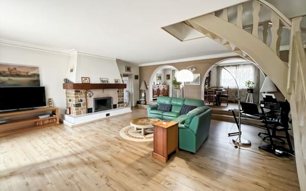 Maison à vendre    5 pièces •  Béziers