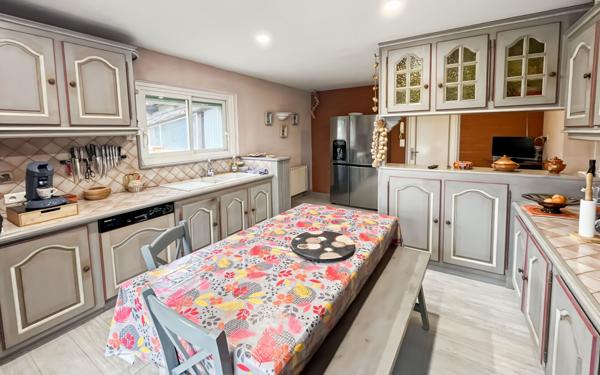 Maison à vendre    5 pièces •  Béziers