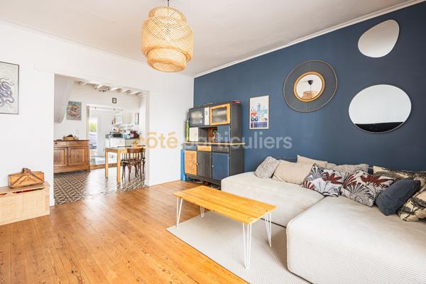 Vente
                Maison119,3 m² - 7 Pièces -
                    NANTES (44200)