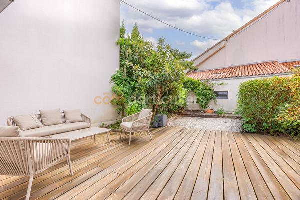 Vente
                Maison119,3 m² - 7 Pièces -
                    NANTES (44200)