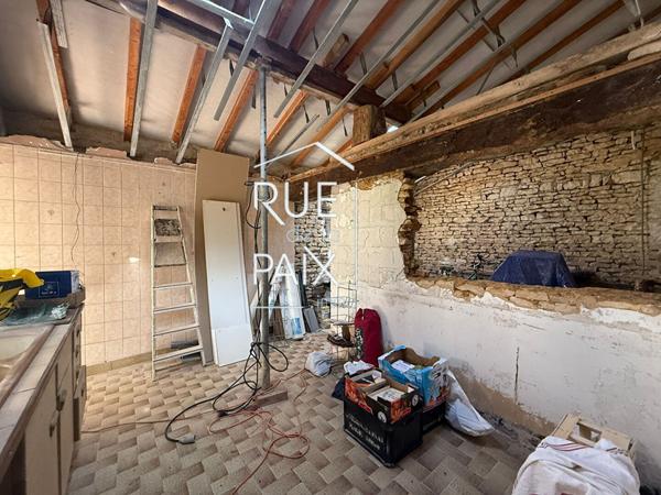 86330 MARTAIZE ensemble de deux Maisons Martaize