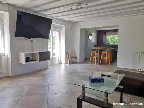 Maison sur près d'1 ha 40 à Jublains