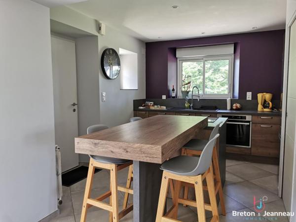 Maison sur près d'1 ha 40 à Jublains