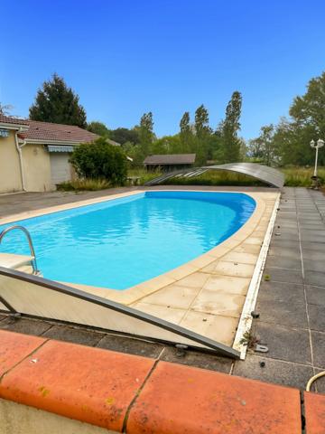 Maison à vendre 5 pièces CASTELNAU MAGNOAC (65) - 142 m2 avec piscine - 4263 m2 de terrain