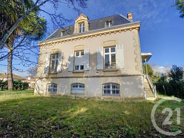 Maison à vendre  8 pièces - 257,93 m2 VILLENEUVE SUR LOT - 47