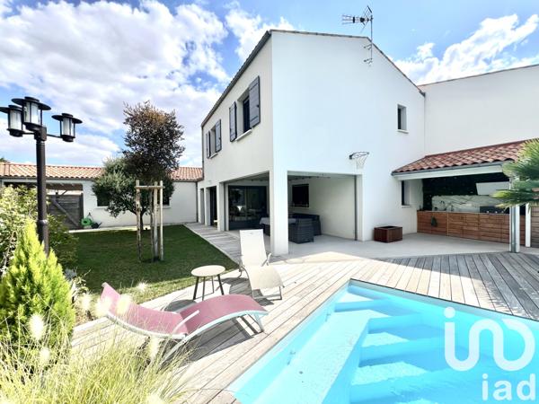 House for sale 7 rooms 155 m² Dompierre-sur-Mer