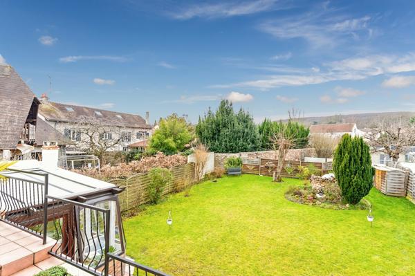 Maison 5 pièces Villebon Sur Yvette 570m2