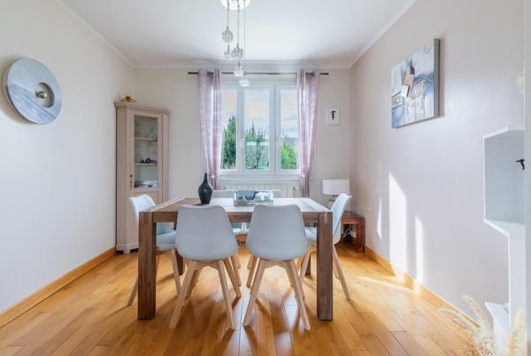 Maison 5 pièces Villebon Sur Yvette 570m2