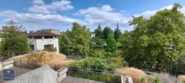 Appartement à louer 1 pièce 33.1m² Mont-de-Marsan (40000)