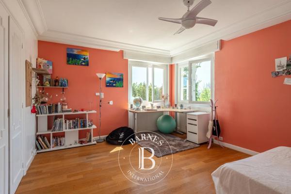Sainte-Foy-lès-Lyon, Maison 5 Chambres -  300 m² à vendre