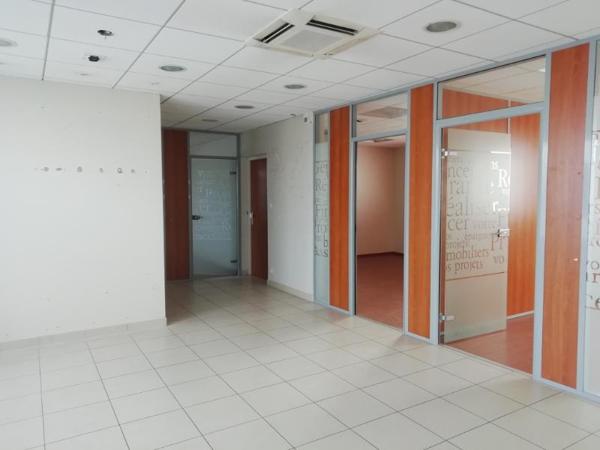 Local commercial à vendre 236m²