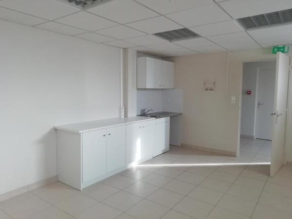 Local commercial à vendre 236m²