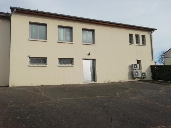 Local commercial à vendre 236m²