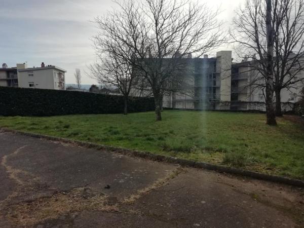 Local commercial à vendre 236m²