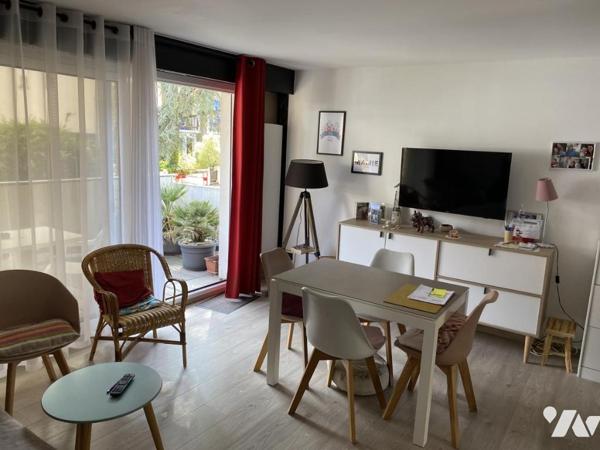 T2 Idéalement situé entre commerces et plage