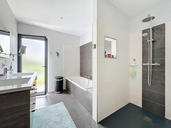 Maison a vendre MONTAUBAN (82) plain pied, 4 chambres, piscine