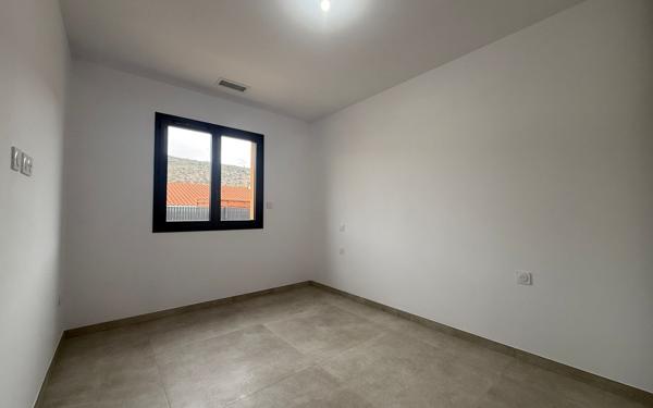 Maison à louer    5 pièces •  Marquixanes