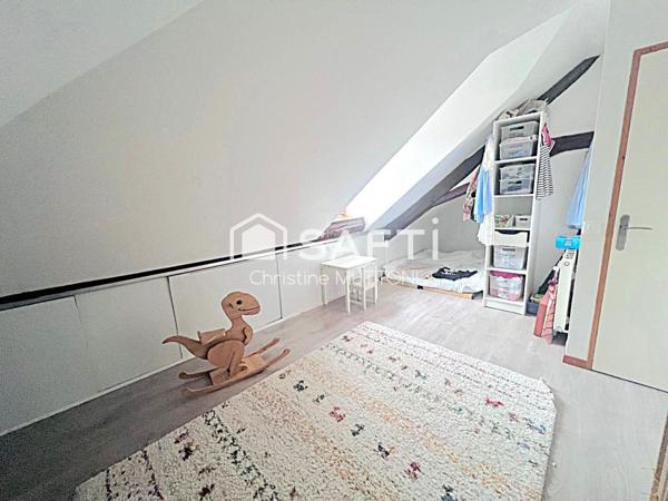 Appartement T4 en duplex avec cave et 2 places de parking privatives