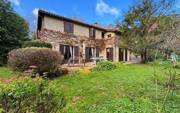 Maison à vendre    6 pièces •  Caussens