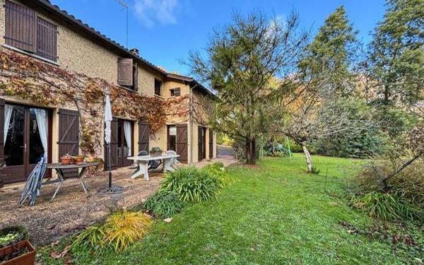 Maison à vendre    6 pièces •  Caussens