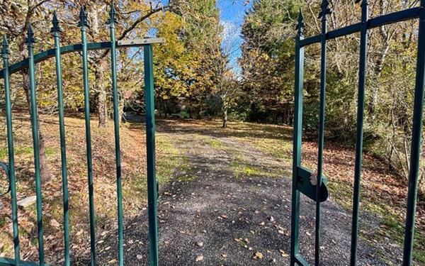 Maison à vendre    6 pièces •  Caussens