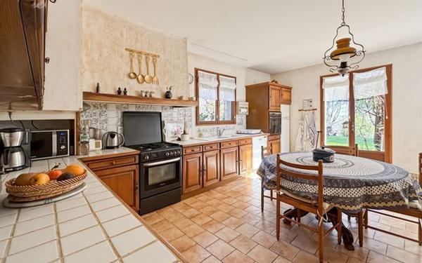 Maison à vendre    6 pièces •  Caussens