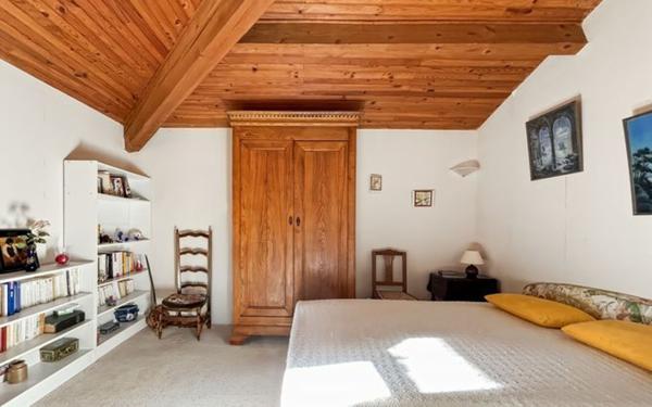 Maison à vendre    6 pièces •  Caussens