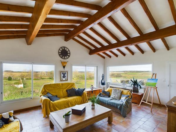 Maison 14 pièce(s) 9 chambre(s) 375 m²