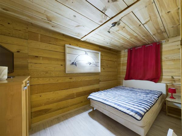 Maison 14 pièce(s) 9 chambre(s) 375 m²