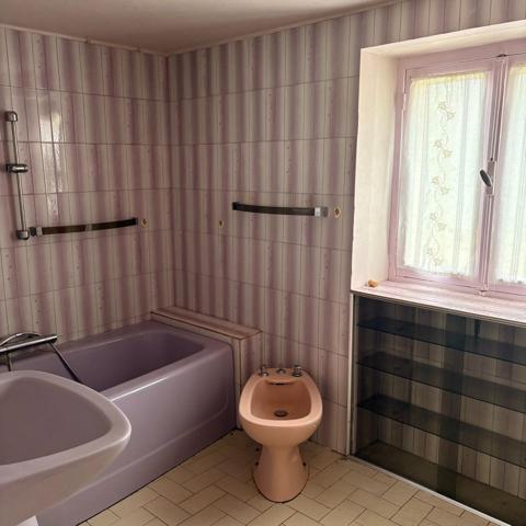 BELLE CAMPAGNE - FONTAINE - maison de village  107m2 - 2 garages - hangar - terrain 978m2