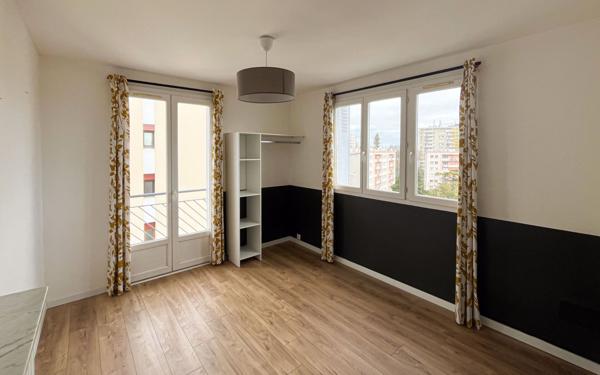 Appartement à vendre    4 pièces • 73,84 m2 Pau