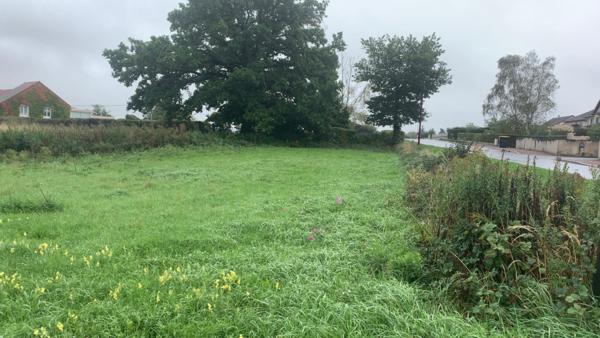 Terrain à bâtir dans quartier calme