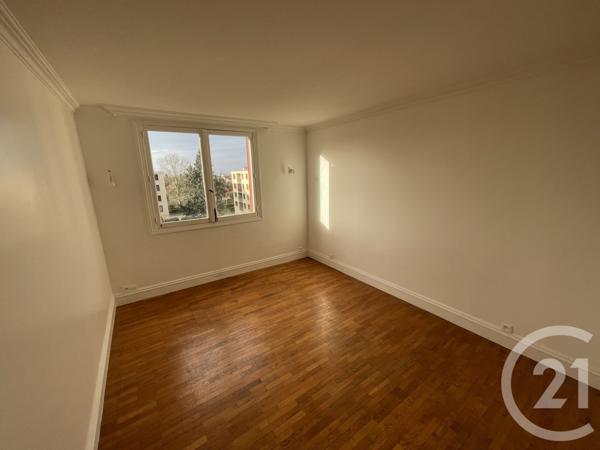 Appartement F3 à vendre  4 pièces - 78,25 m2 GARGES LES GONESSE - 95