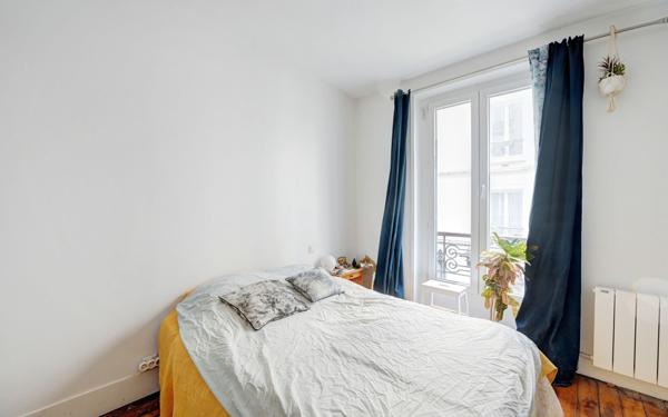 Appartement à vendre    3 pièces • 37 m2 Paris 18