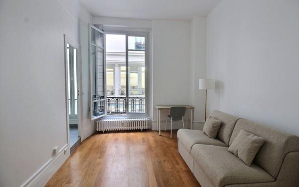 Appartement à louer    1 pièce • 22,50 m2 Paris 6