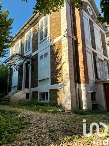Maison 6 pièces de 107 m² à Corbeil-Essonnes (91100)