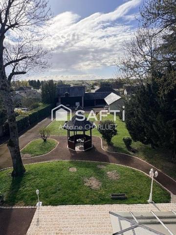 PERLE RARE EN CENTRE VILLE DE CHÂTILLON-SUR-INDRE ! 206 m² – 6 chambres – Beaux volumes – Terrain  2152 m²