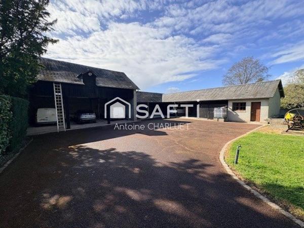 PERLE RARE EN CENTRE VILLE DE CHÂTILLON-SUR-INDRE ! 206 m² – 6 chambres – Beaux volumes – Terrain  2152 m²