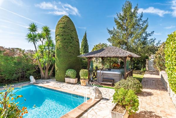 Grasse, Villa 4 Chambres -  190 m² à vendre