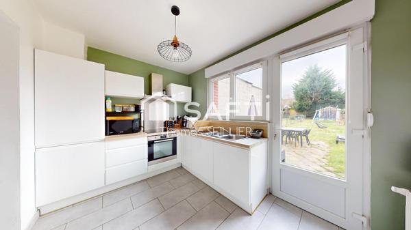 Charmante maison lumineuse avec jardin à Croix