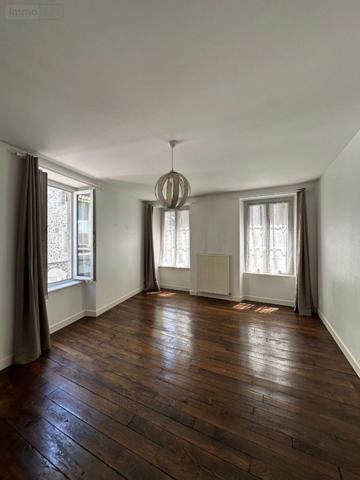 Appartement à louer à Ussel en Corrèze (19200), ref : UL 153