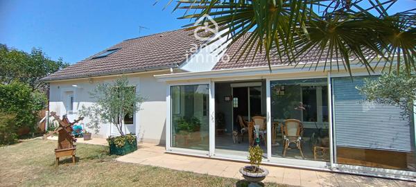 Maison
                                                                                                                                                                                                                                                                                                                        5 pièce(s)                                                                                                                                                                                                          3 chambre(s)                                                                                                                                                                                                          111  m²